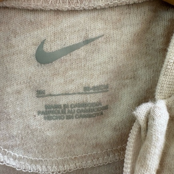 Baby Nike Bodysuit Size-3M - Picture 2 of 7